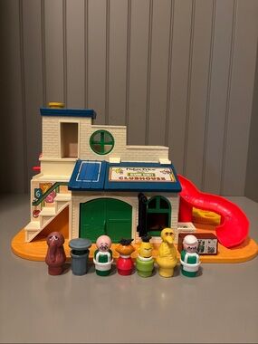 Fisher-Price Little People Sesame Street Clubhouse Playset